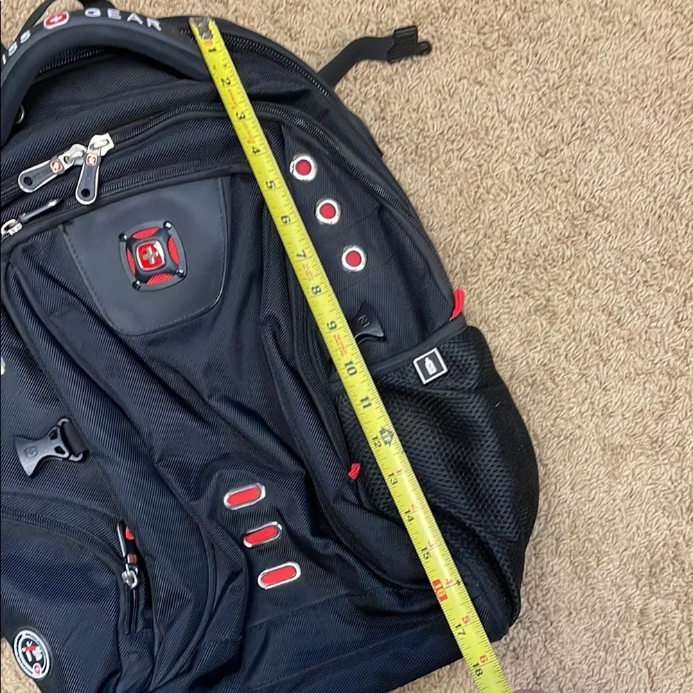 SwissGear Black Backpack with Padded Straps and Multiple Compartments